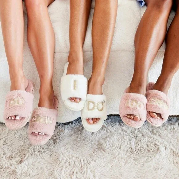 Women's Bridal Slippers I Do Crew Matching Wedding Bachelorette Gift Size Medium - Picture 2 of 5